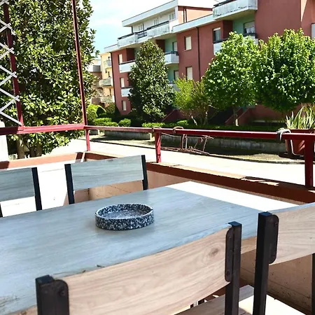 Trilocale Con Terrazza A - P030 *